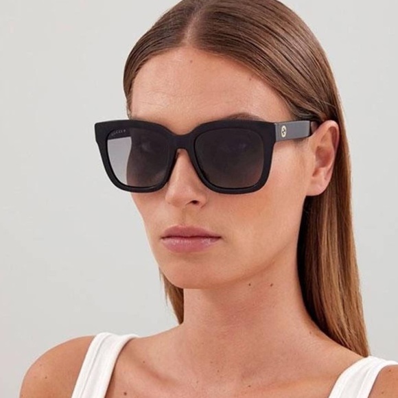 NEW GUCCI GG1338S 001 WOMEN BLACK SUNGLASSES GUCCI - Picture 2 of 13